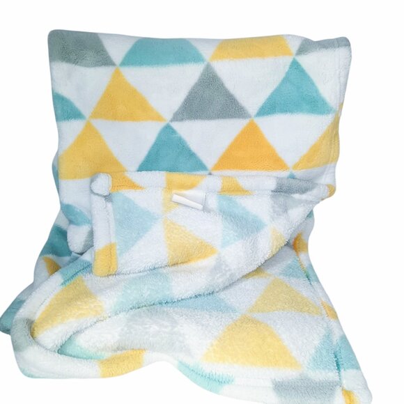 2018 Little Miracles Costco Triangles Lovey Security Blanket 45" X 31" - Picture 2 of 5